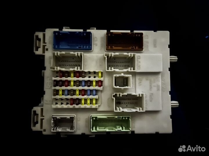 Блок предохранителей фокус 3