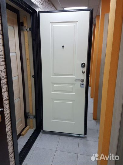 Двери металлические теплые Классика