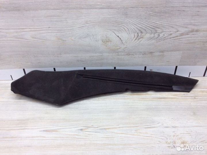 Обшивка стойки задняя левая Bmw 7-Серия E65/E66