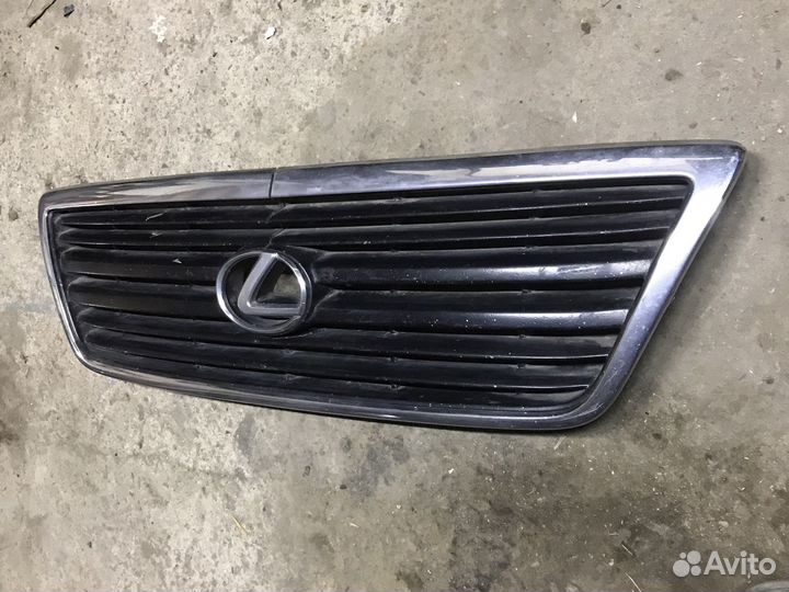Решетка радиатора Lexus Ls430