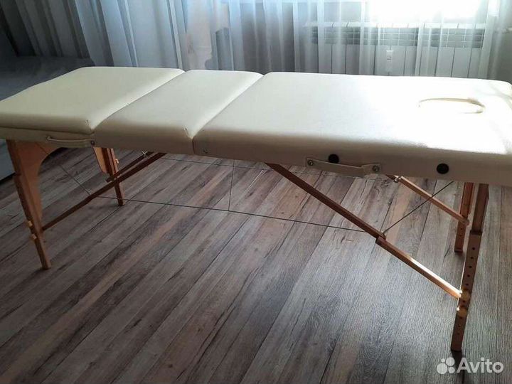 Массажный стол Loft на ножках из бука