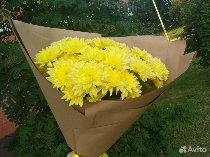 Букет из кустовой хризантемы