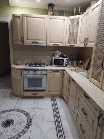 2-к. квартира, 60 м², 2/9 эт.