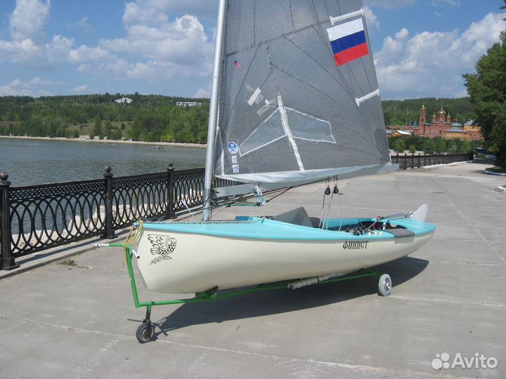 Швертбот Финн