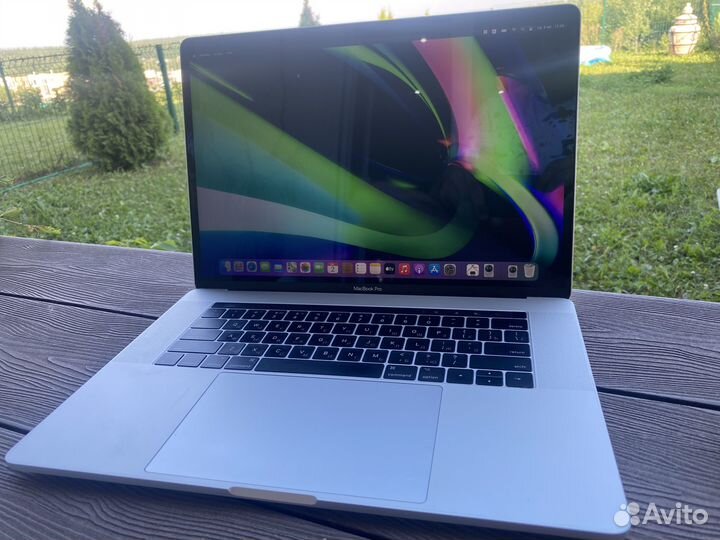 Apple MacBook Pro 15 2017 i7 3.1GHz/16/1TB