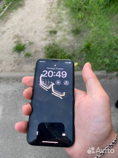 iPhone X, 64 ГБ