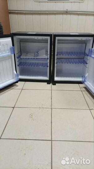 Холодильник минибар