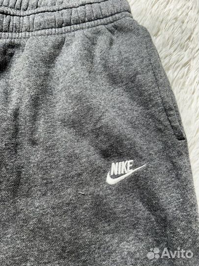 Спортивные штаны nike