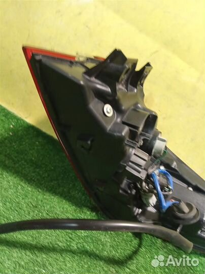 Фонарь задний наружный левый Toyota Camry V70 2020