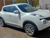 Nissan Juke 1.6 CVT, 2011, 176 000 км, с пробегом, цена 1 140 000 руб.