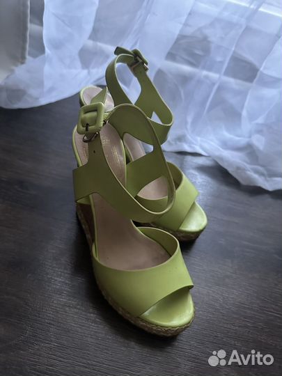 Босоножки женские 38 размер