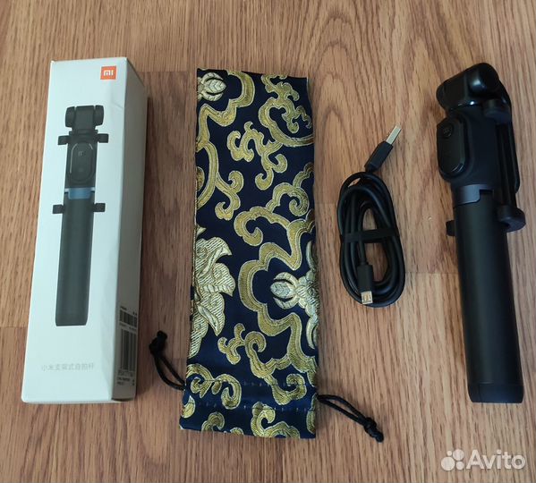 Монопод для селфи Xiaomi Mi Foldable Selfie Stick