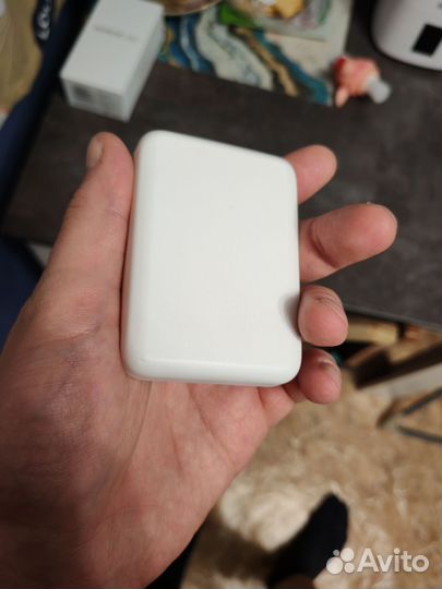 Повербанк magsafe