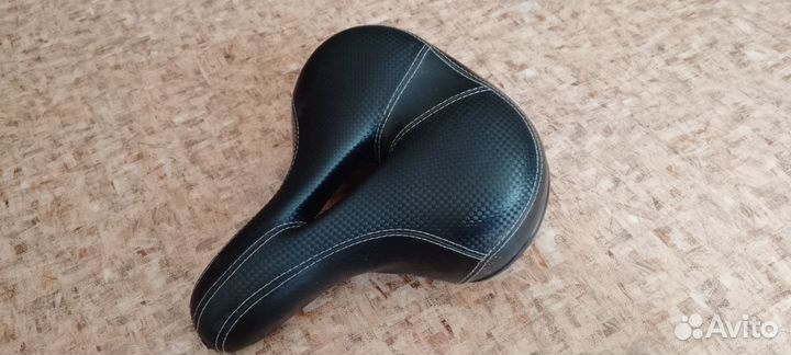 Седло для велосипеда широкое
