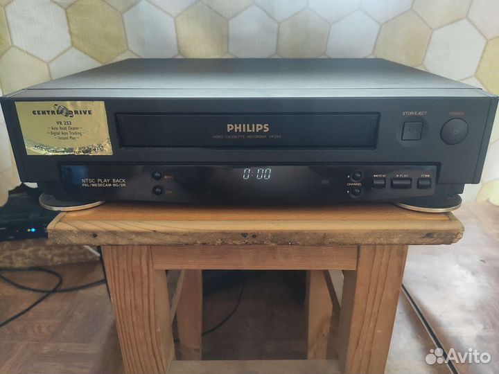 Видеомагнитофон Philips vr-253 требуется ремонт