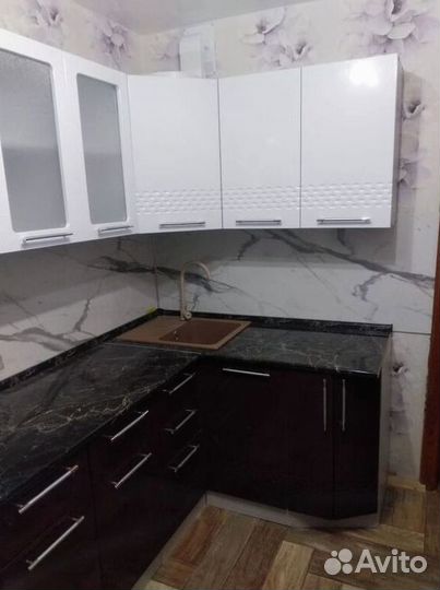 Кухонный гарнитур угловой