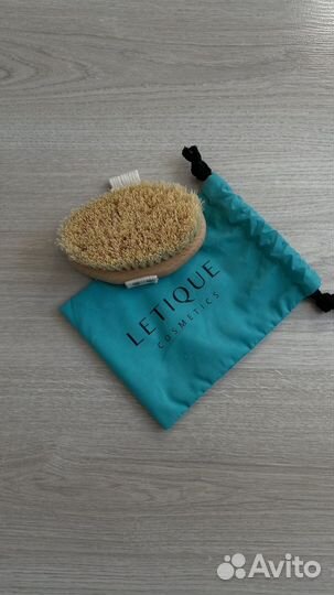 Щетка для сухого массажа Letique