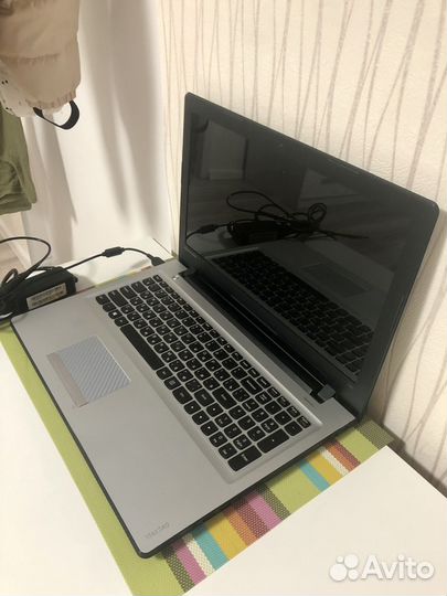 Ноутбук lenovo