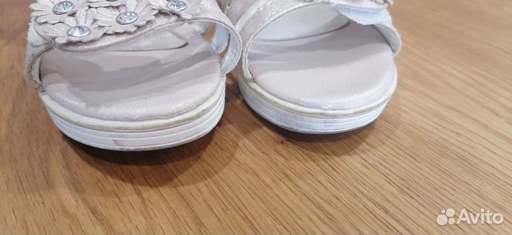 Туфли сандалии