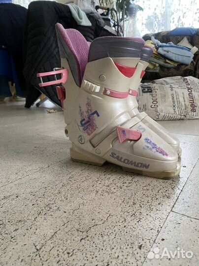 Горнолыжные ботинки