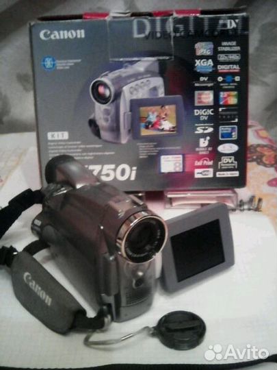 Цифровая видеокамера Canon MV750 i