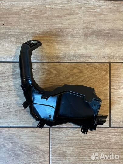 Крышка блока предохранителей Lexus Es250 С 2018