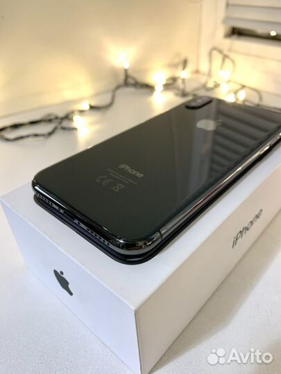 iPhone X, 64 ГБ