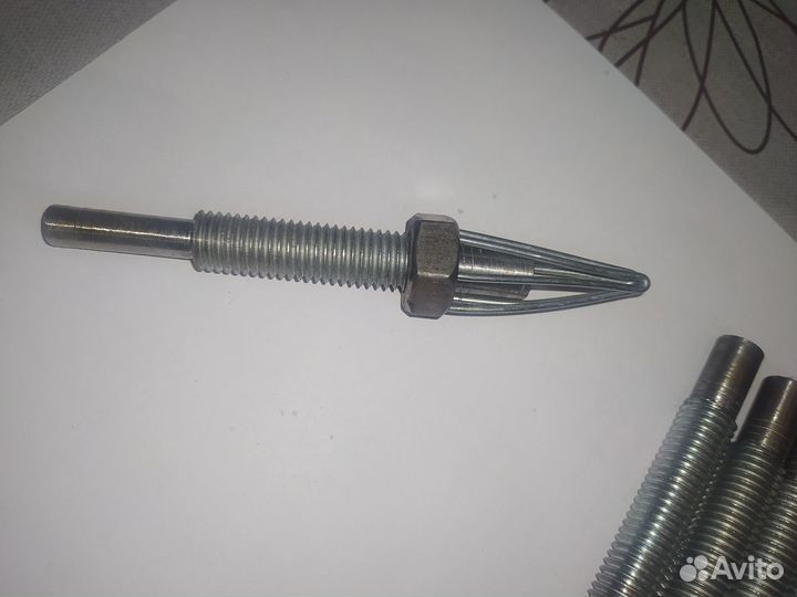 Дошипун с магнитном внутри, ремонтные шипы Тэком