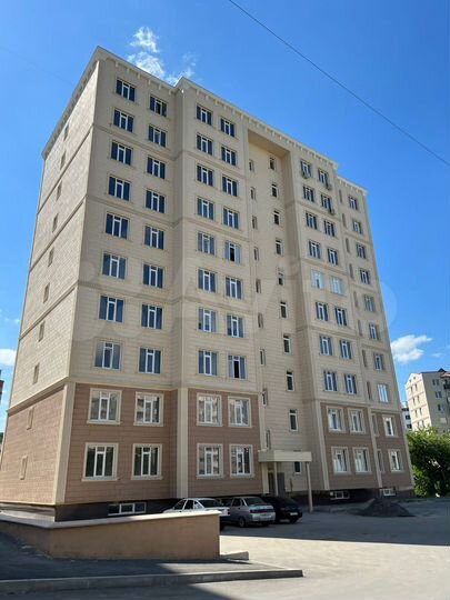 3-к. квартира, 100 м², 1/10 эт.