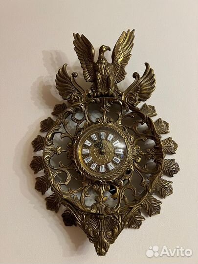 Часы бронзовые настенные