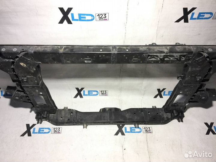 Передняя панель Телевизор Hyundai Palisade