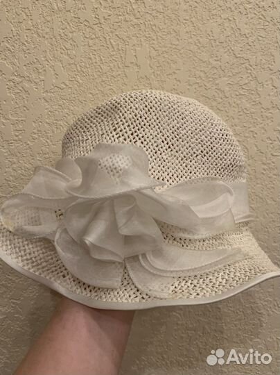 Парик, шляпа плетёная Франция