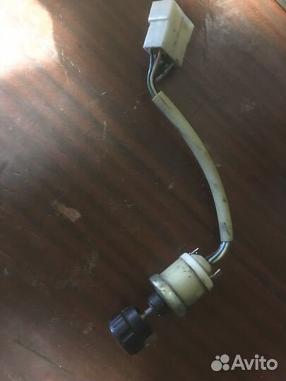 Тумблер на москвич дворников