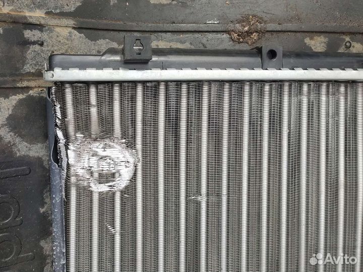 Радиатор охлаждения Митсубиси Галант этерна