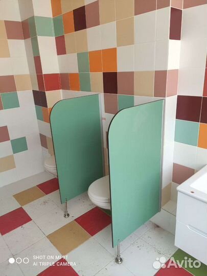 Монтаж сантехнических перегородок