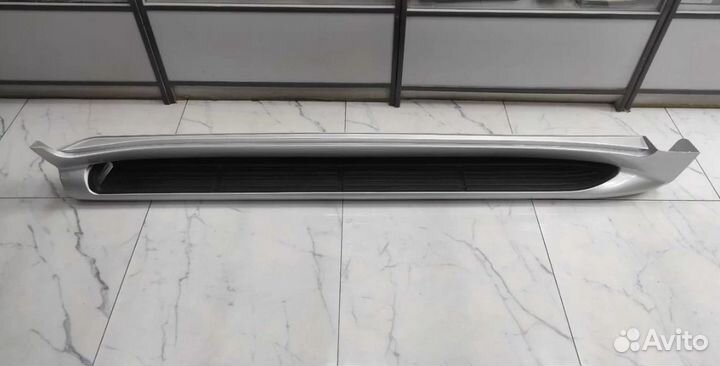 Боковые пороги Toyota