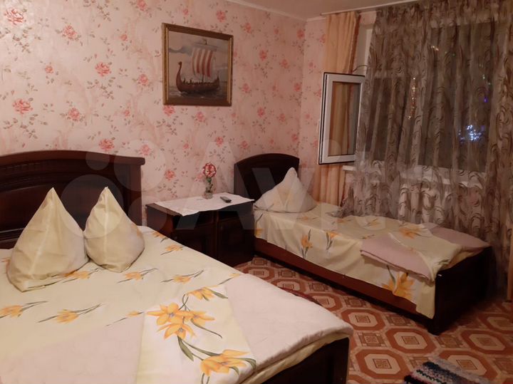 Комната 12 м² в > 9-к., 1/2 эт.