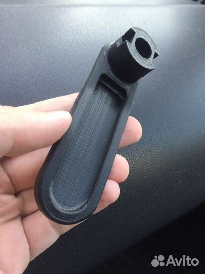 Внутренняя ручка двери багажника LADA Largus