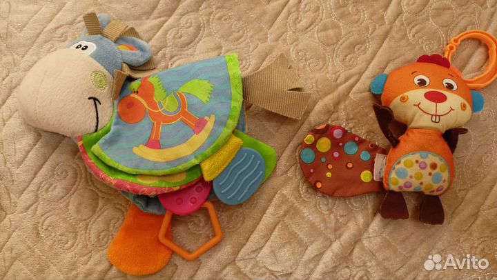 Мобиль и погремушки