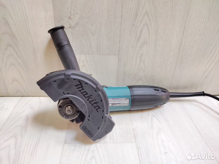 Ушм Makita GA5030 с кожухом (кд23)