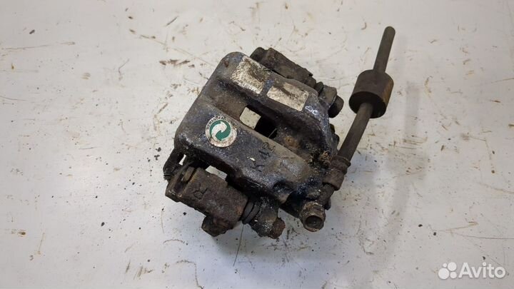 Суппорт Suzuki Grand Vitara, 2004