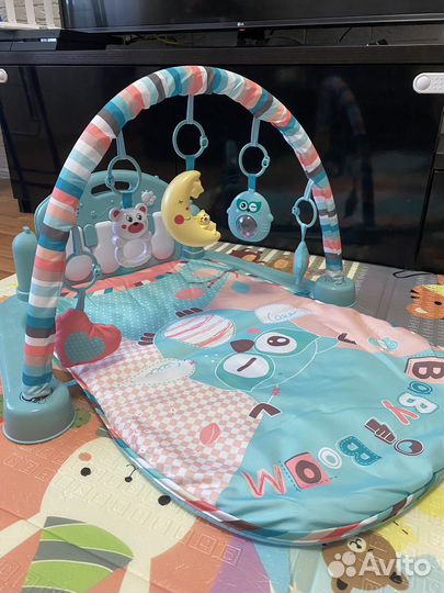 Развивающий коврик с пианино