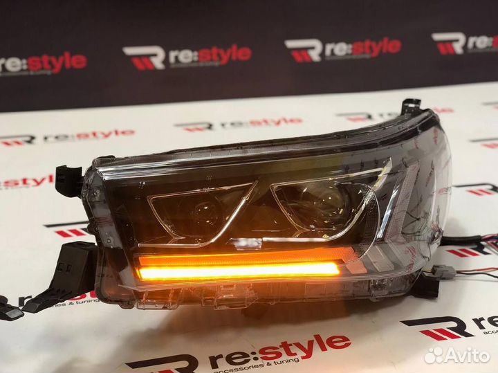 Фары Toyota Hilux Pick Up с 2016 Vland K1845