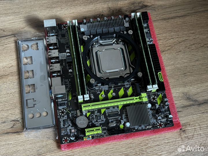 Комплект X79 8 ядер Xeon 2650v2+x79+32gbDDR3