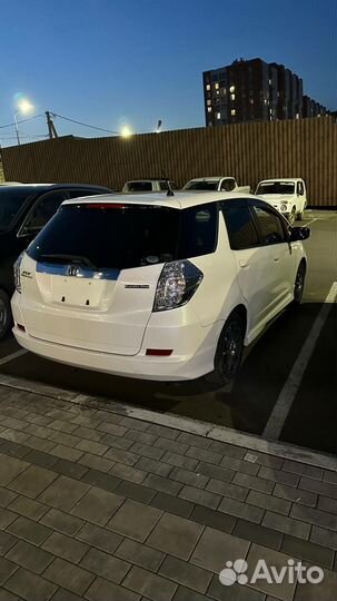 Honda Fit Shuttle 1.3 CVT, 2012, 110 000 км