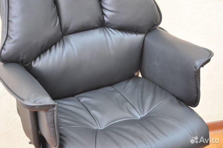 Кресло руководителя офисное 