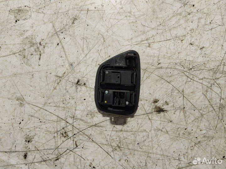Кнопка обогрева сидений Mercedes-Benz E-Класс