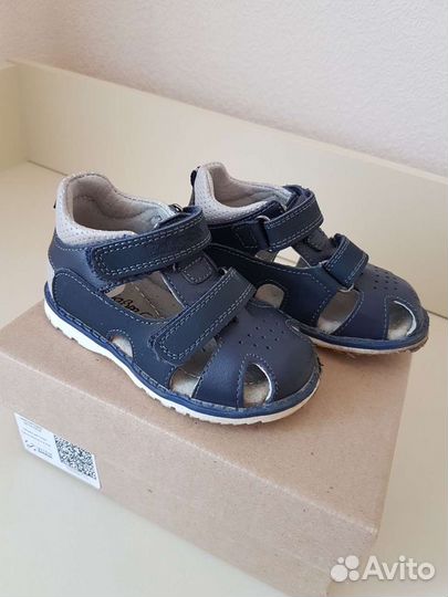 Детские сандали