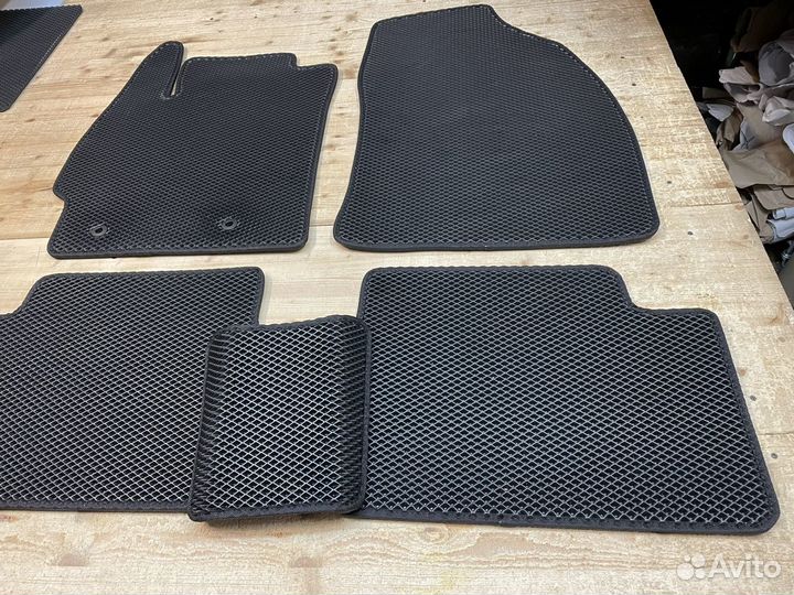 Автоковрики EVA для Toyota Corolla 2006-2012