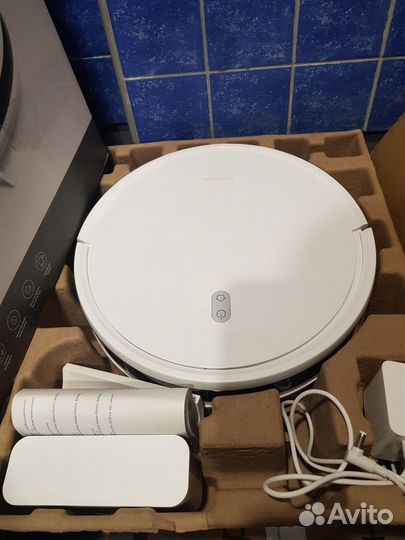 Пылесос-робот Xiaomi Mi Robot Vacuum E10